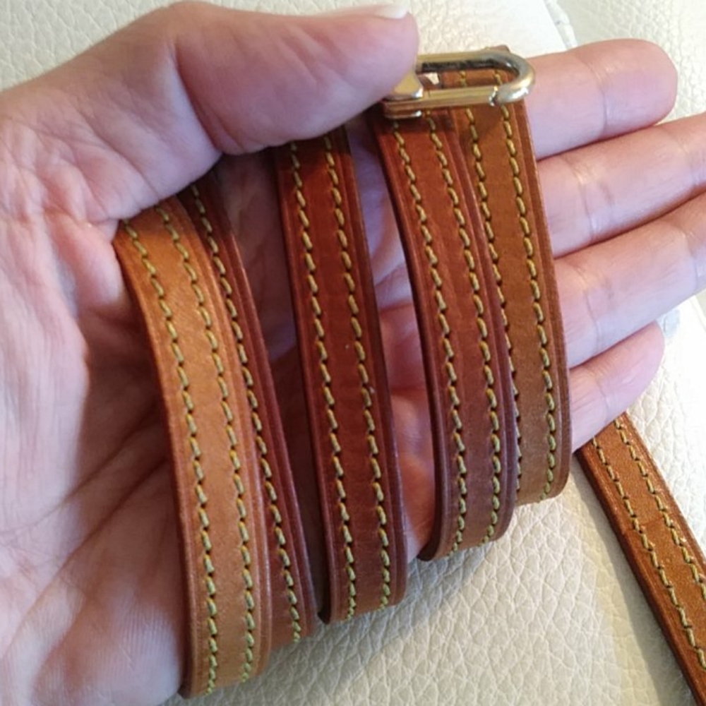 ***SOLD***LOUIS VUITTON~CROSSBODY STRAP~NICE PATINA - Picture 8 of 10